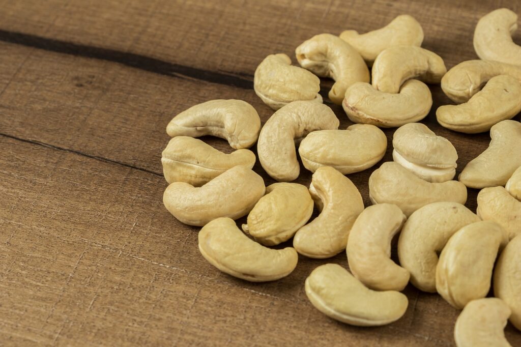 anacardium, cashew, cashew nuts-3523449.jpg